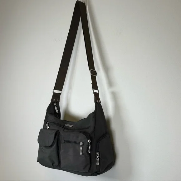 Baggallini ‘Everywhere’ Bag Charcoal Gray Bright Pink Lining Adjustable Strap - Picture 3 of 16